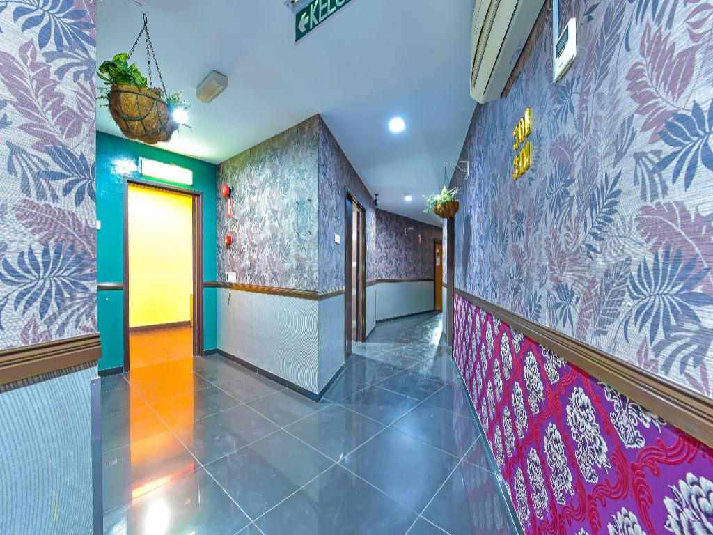 Capital O 90788 New Hotel 33 Permaisuri - image 3