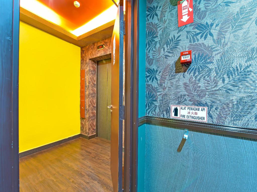 Capital O 90788 New Hotel 33 Permaisuri - image 6