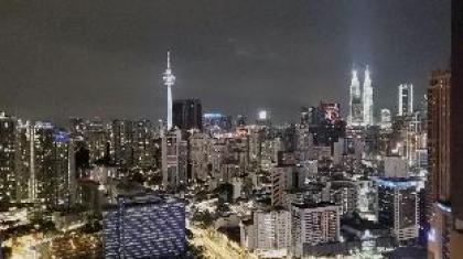 Lalaport KLCC Family Suite 2BR 4pax Infinity Pool - image 11