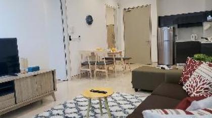 Lalaport KLCC Family Suite 2BR 4pax Infinity Pool - image 6