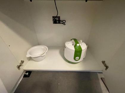 Studio Loft@Empire Damansara(Free Wifi & Parking) - image 27