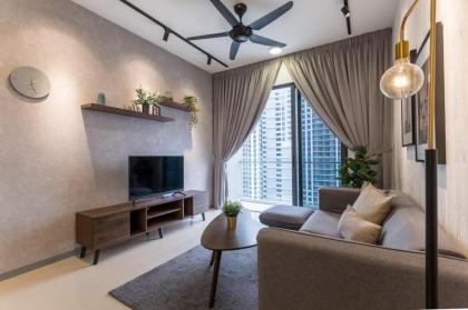 Family-friendly APT 3BR Above Mall-PoolGym MITEC - image 23