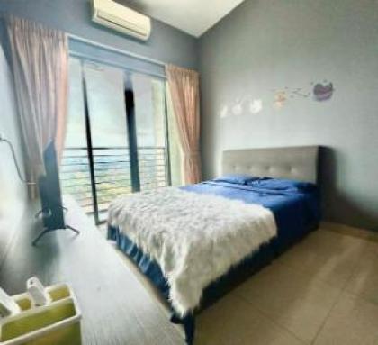 Modern Soho in Dpulze  fit 4pax Netflix provided - image 19