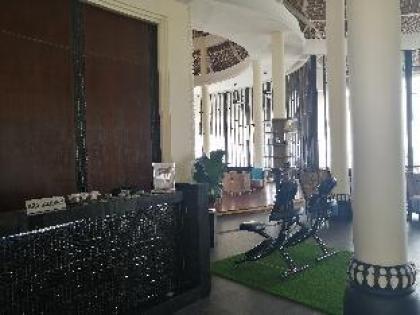 Avani Sepang Goldcoast Resort Superior Bedroom - image 7