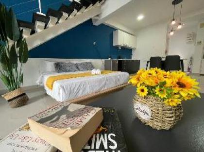 Love&Comfortable 5pax A loft style near Mid valley - image 20