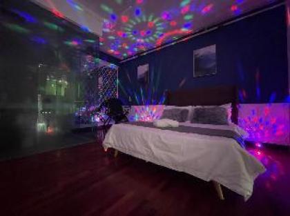 Love&Comfortable 5pax A loft style near Mid valley - image 6