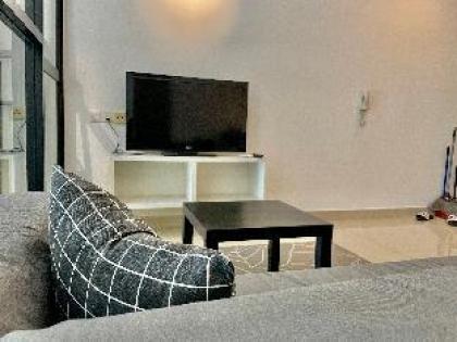Studio with Cozy Home Hyve Suite Cyberjaya - image 15