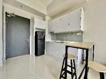 Comfortable Entire Apartment - image 12