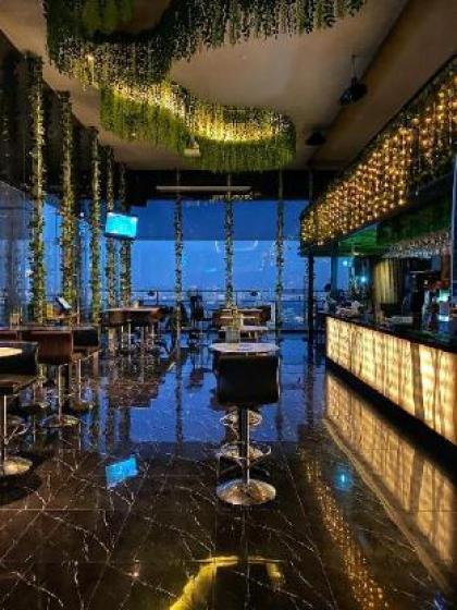 5pax studio Airbnb with karaoke  - image 17