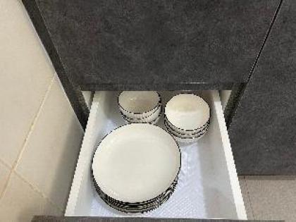 MUJI Style | 7pax | 2 Parking | MITEC - image 13