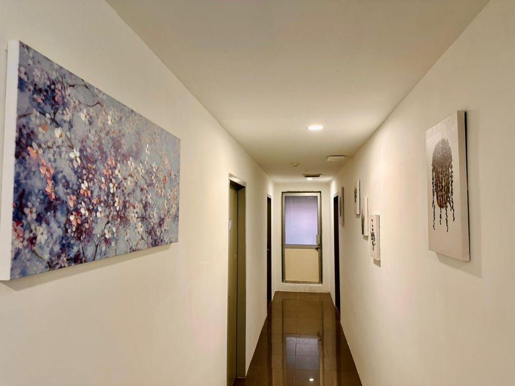DingDong Homes Hotel - image 6