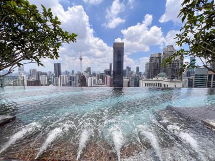 Infinity Pool KL view BukitBintang5pax Iconique - image 18
