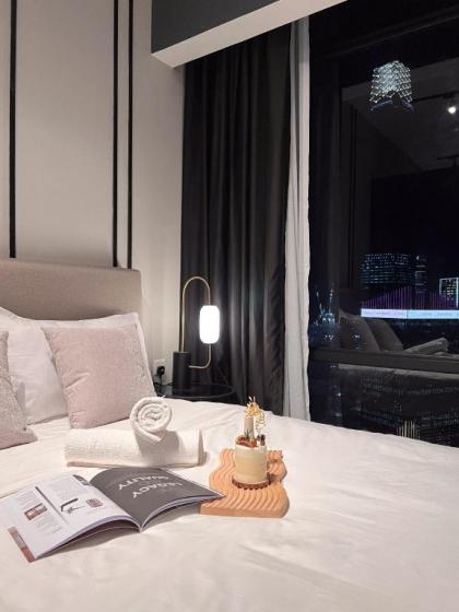 Infinity Pool KL view BukitBintang5pax Iconique - image 22