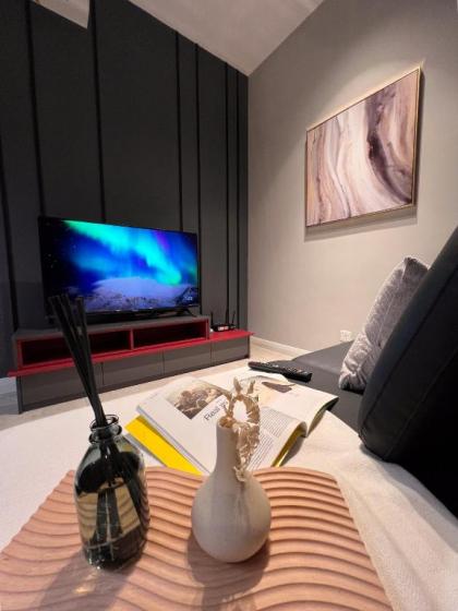 Infinity Pool KL view BukitBintang5pax Iconique - image 25