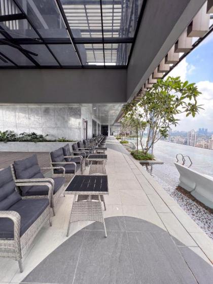 Infinity Pool KL view BukitBintang5pax Iconique - image 30