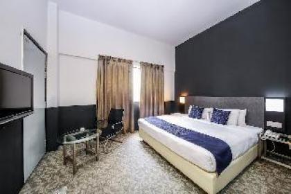 Unicorn Hotel - image 6