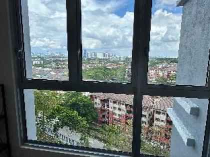 Qaireena Skylake Homestay - Puchong Cyberjaya - image 11
