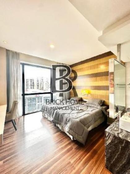 D'Majestic by Brick Home