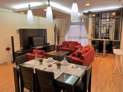 #PERFECT# Location BUKIT BINTANG Apartment - image 20