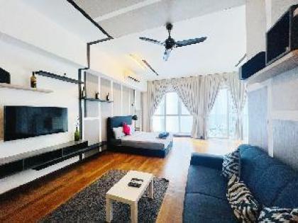Blessing Studio Suites With Balcony @RegaliaSuites