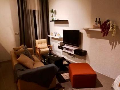 Master Bedroom-Est@Bangsar/KL Sentral(nxt to LRT) - image 2