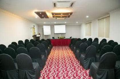 RegalPark Hotel - image 22