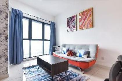 Central & Cozy 2BR Continew Apt Near IKEA and TRX - image 4