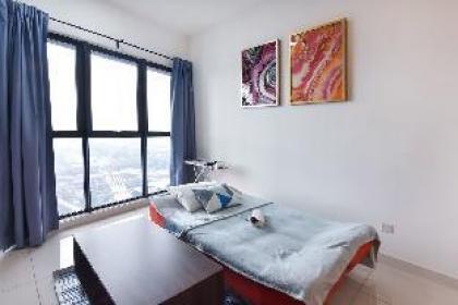 Central & Cozy 2BR Continew Apt Near IKEA and TRX - image 8