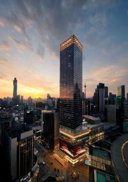Pavilion Luxury Signature Suites by BlueBanana - image 2