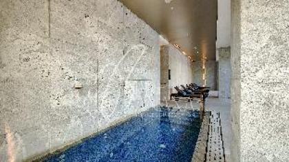 Pavilion Luxury Signature Suites by BlueBanana - image 8