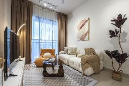 Cozy Stay | 5pax @ 7min to Mid Valley Kuala Lumpur 