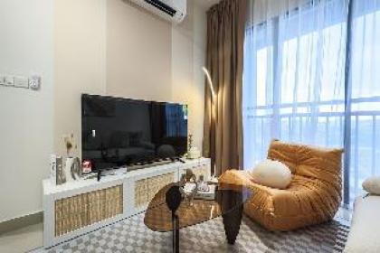 Cozy Stay | 5pax @ 7min to Mid Valley - image 3